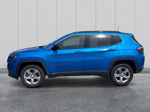 Used 2023 Jeep Compass Latitude w/ Convenience Group image 4