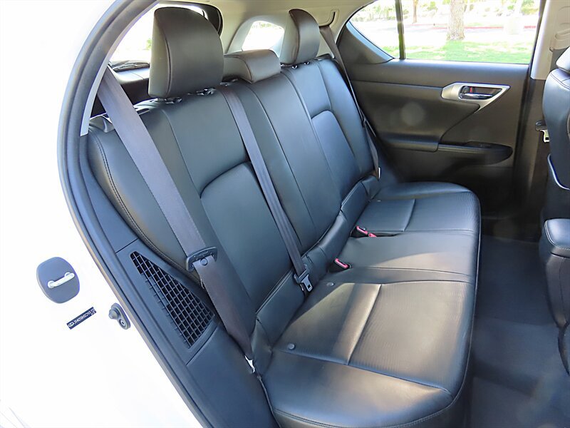 Used 2012 Lexus CT 200h Premium FWD image 22