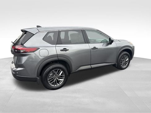 Used 2025 Nissan Rogue S image 7