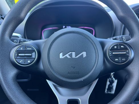 Certified 2024 Kia Soul LX w/ Option Group 015 image 21
