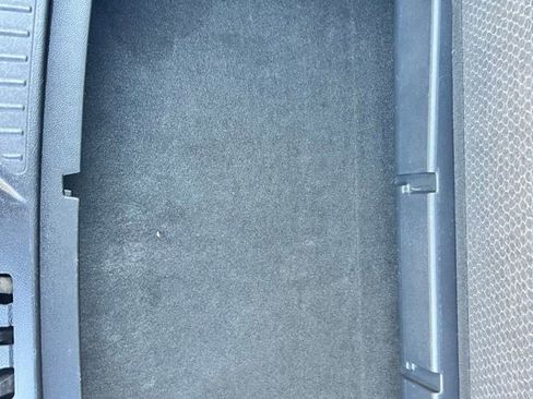 Used 2022 Ford Explorer XLT w/ Equipment Group 202A image 29