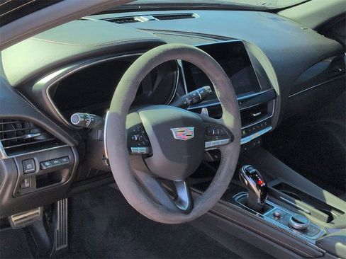 Used 2022 Cadillac CT5 Sport w/ Climate Package image 11