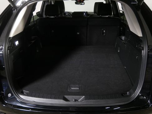 Certified 2025 MAZDA CX-70 3.3 Turbo w/ Preferred Package image 18