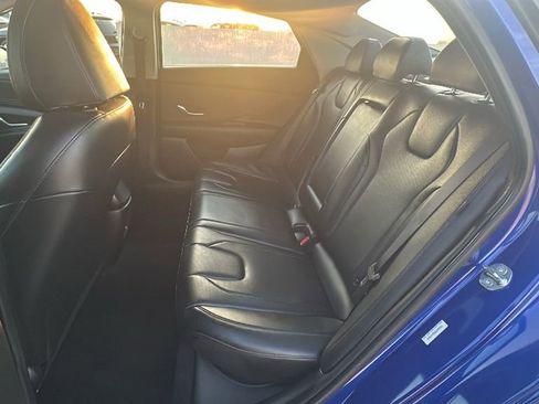 Certified 2025 Hyundai Elantra Limited image 33