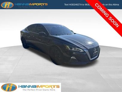 Used 2020 Nissan Altima 2.5 SR w/ Premium Package