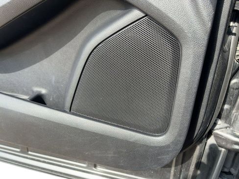 Used 2019 Ford Edge Titanium w/ Equipment Group 301A image 21