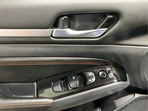 Used 2023 Nissan Altima 2.5 SR image 10