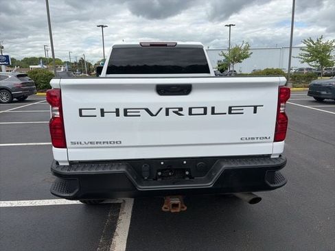 Used 2024 Chevrolet Silverado 2500 Custom w/ Custom Convenience Package AWD/4WD image 4