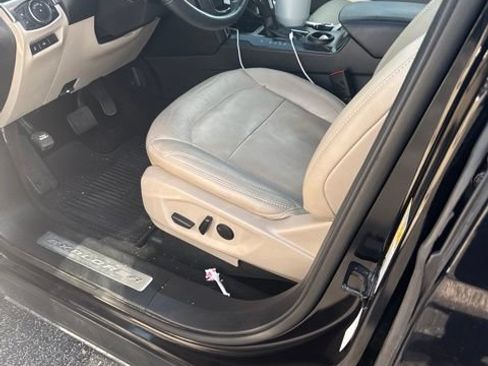 Used 2019 Ford Explorer Limited w/ Class III Trailer Tow Package FWD image 7
