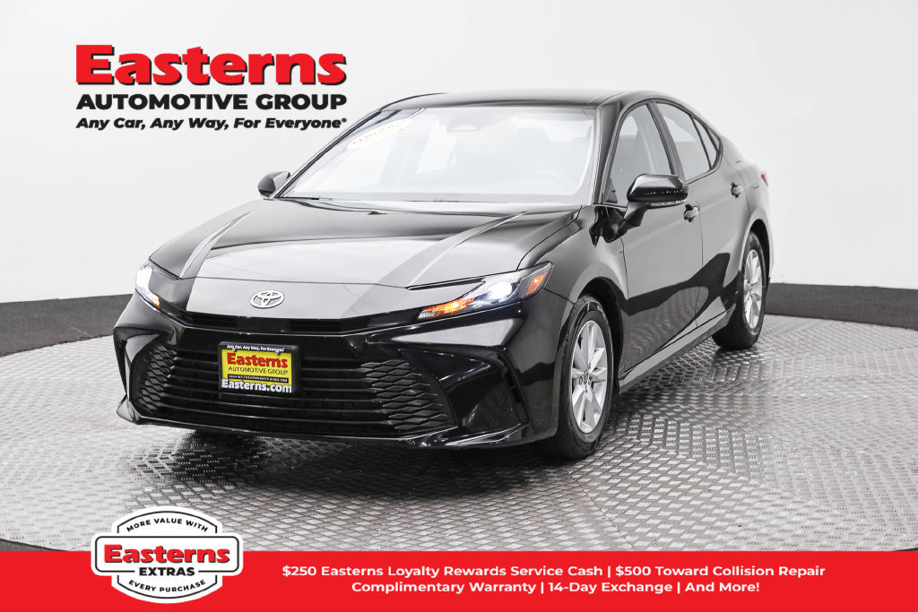 Used 2026 Toyota Camry LE FWD image 1