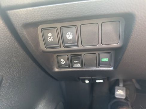 Used 2019 Nissan Rogue Sport SV w/ All-Weather Package AWD/4WD image 8