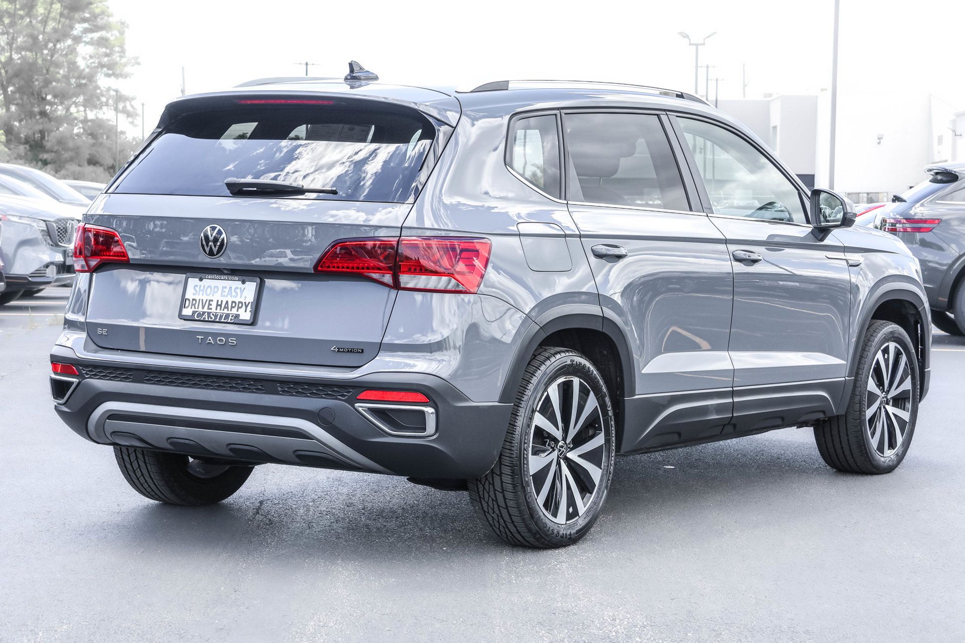 Used 2023 Volkswagen Taos SE AWD/4WD image 16
