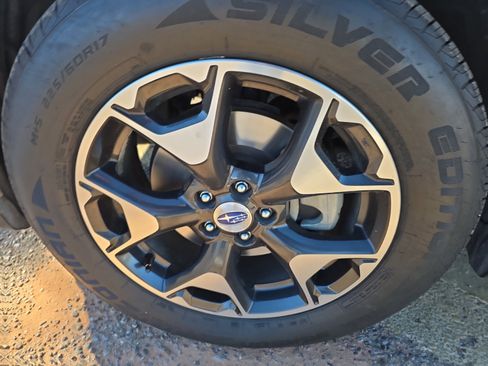 Used 2018 Subaru Crosstrek 2.0i Premium image 11