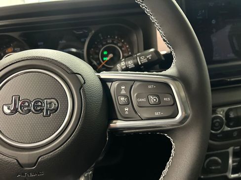 New 2025 Jeep Wrangler Sahara image 20