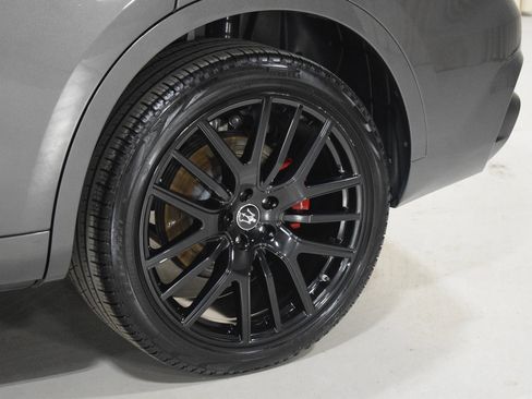 Used 2022 Maserati Levante Modena image 6