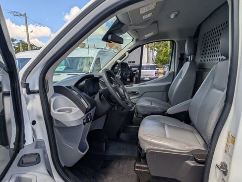 Used 2018 Ford Transit 250 130 Low Roof RWD image 6