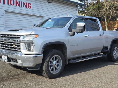 Used 2020 Chevrolet Silverado 2500 LTZ w/ LTZ Premium Package image 7