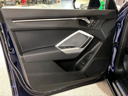 Certified 2025 Audi Q3 2.0T Premium w/ Convenience Package image 22