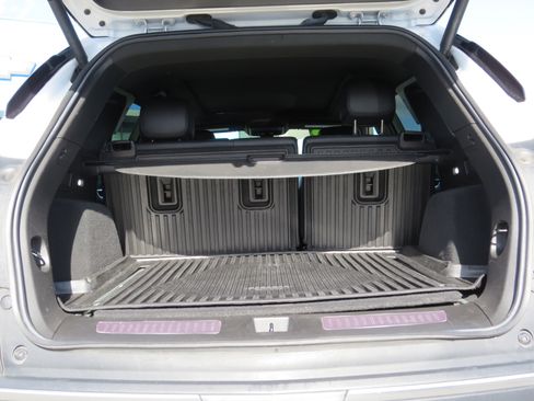 Certified 2023 Cadillac XT5 Premium Luxury w/ LPO, Floor Liner Package image 15