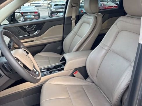 Used 2022 Lincoln Corsair FWD w/ Equipment Group 101A image 9