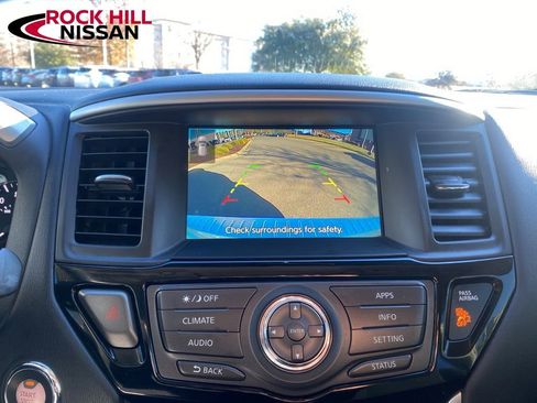 Used 2020 Nissan Pathfinder SV image 23