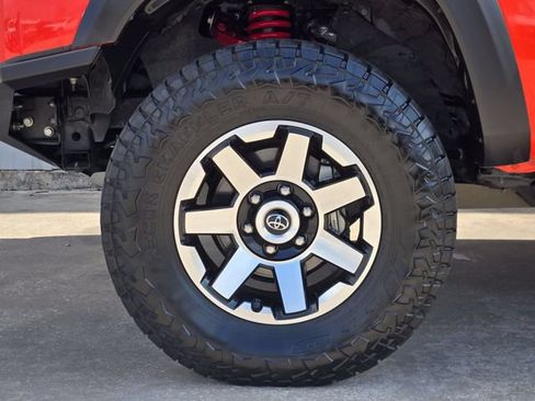 Used 2023 Toyota Tacoma TRD Pro AWD/4WD image 14