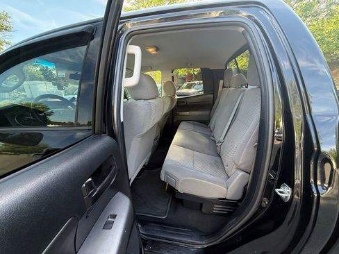 Used 2012 Toyota Tundra 4x4 Double Cab w/ Tow Pkg image 15