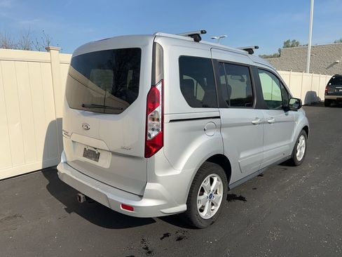 Used 2016 Ford Transit Connect XLT FWD image 3