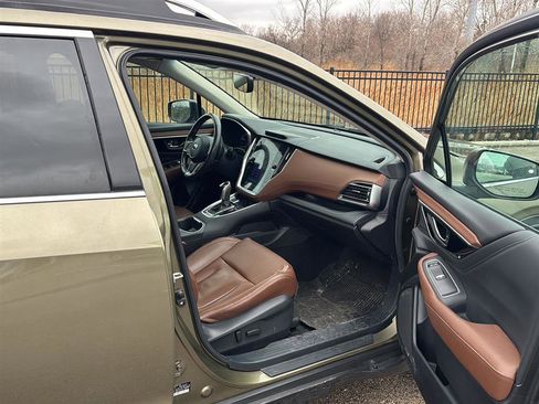 Used 2020 Subaru Outback Touring w/ Popular Package #2 image 20