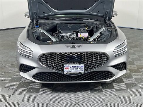 Used 2024 Genesis G70 2.5T image 9