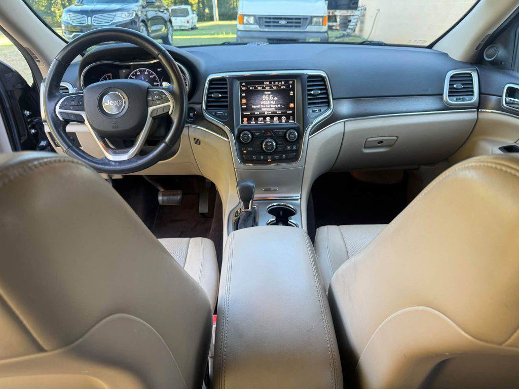 Used 2016 Jeep Grand Cherokee Limited w/ Luxury Group II AWD/4WD image 21