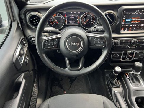 Used 2022 Jeep Wrangler Unlimited Sport AWD/4WD image 12