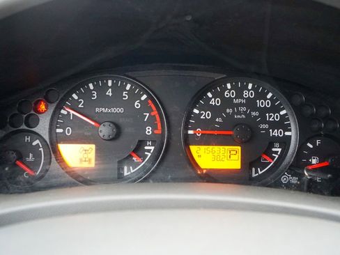 Used 2012 Nissan Frontier SV image 19