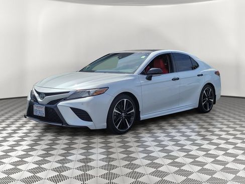 Used 2018 Toyota Camry XSE w/ Protection Package (Q1) FWD image 3