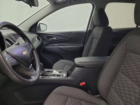 Used 2021 Chevrolet Equinox LT image 17