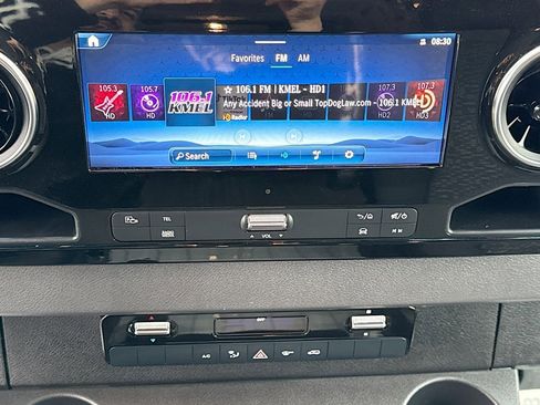 Used 2025 Mercedes-Benz Sprinter 2500 image 15