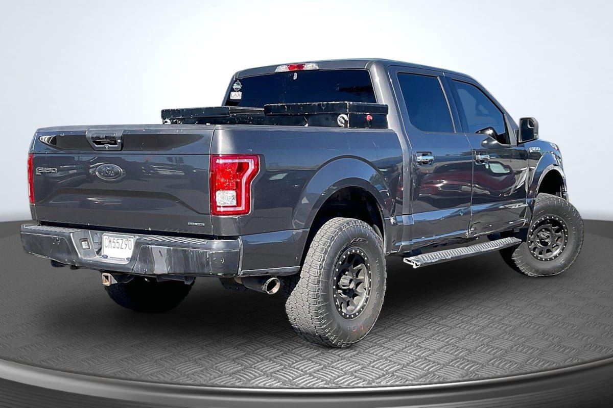 Used 2016 Ford F150 XLT w/ Equipment Group 301A Mid RWD image 12