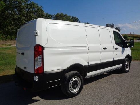 Used 2019 Ford Transit 250 130 Low Roof RWD image 6