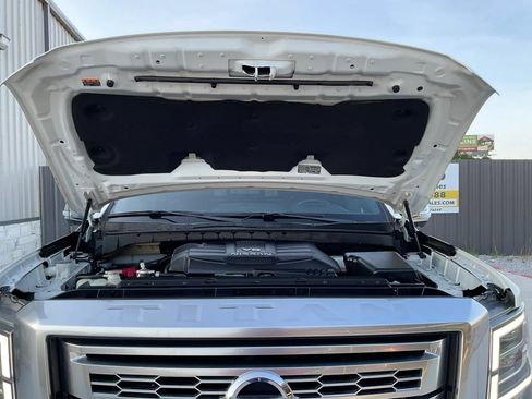 Used 2020 Nissan Titan Platinum Reserve w/ Moonroof Package AWD/4WD image 46