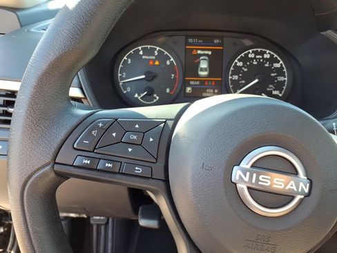 Certified 2025 Nissan Altima 2.5 S FWD image 8
