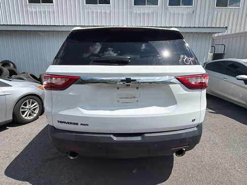 Used 2020 Chevrolet Traverse LT w/ Driver Confidence II Package AWD/4WD image 5