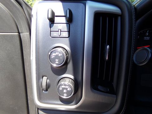 Used 2018 GMC Sierra 1500 SLT AWD/4WD image 39