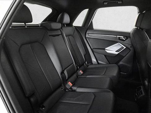 Used 2022 Audi Q3 2.0T Premium w/ Convenience Package image 21