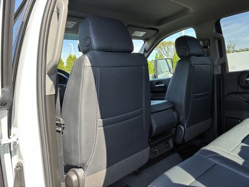 Used 2025 Chevrolet Silverado 2500 Custom AWD/4WD image 18