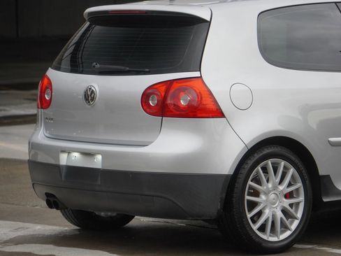 Used 2007 Volkswagen GTI 2.0T 2-Door image 14