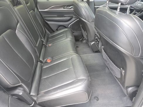 Used 2023 Jeep Grand Cherokee 4WD 4xe image 24