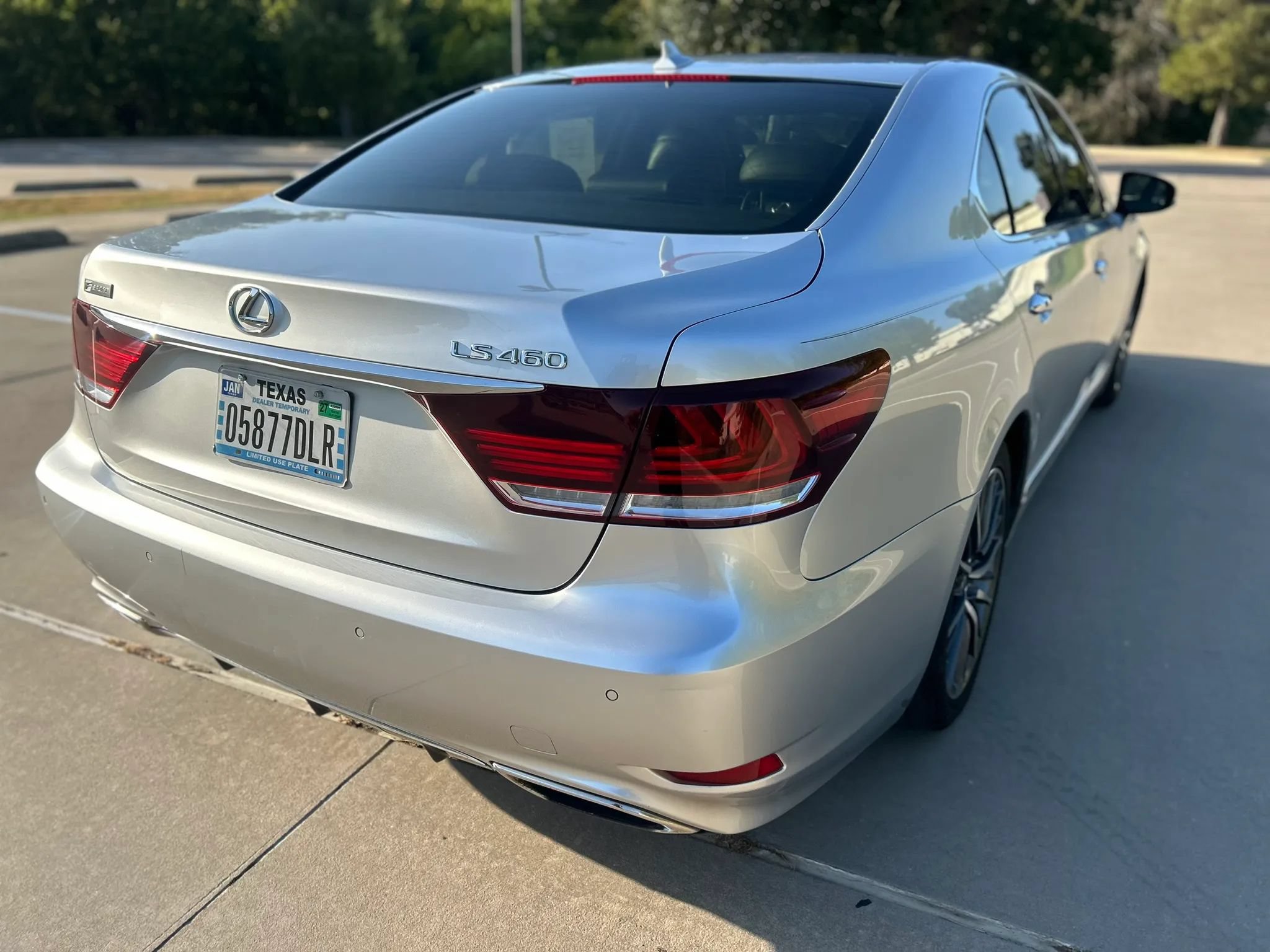 Used 2013 Lexus LS 460 w/ F-Sport Pkg RWD image 6