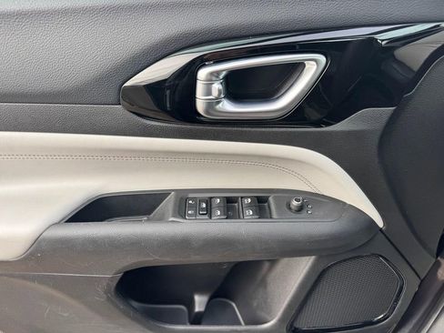 Used 2024 Jeep Compass Limited AWD/4WD image 19