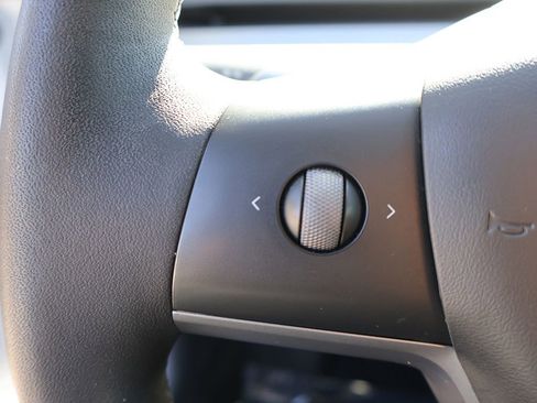 Used 2023 Tesla Model 3 Standard Range RWD image 42
