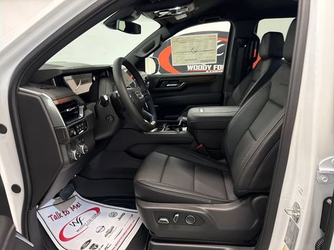 New 2026 GMC Yukon Denali w/ LPO, Floor Liner Package RWD image 11
